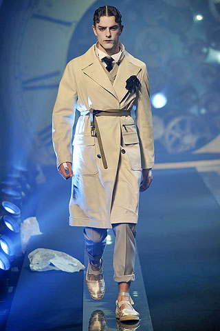 John Galliano / - 2011